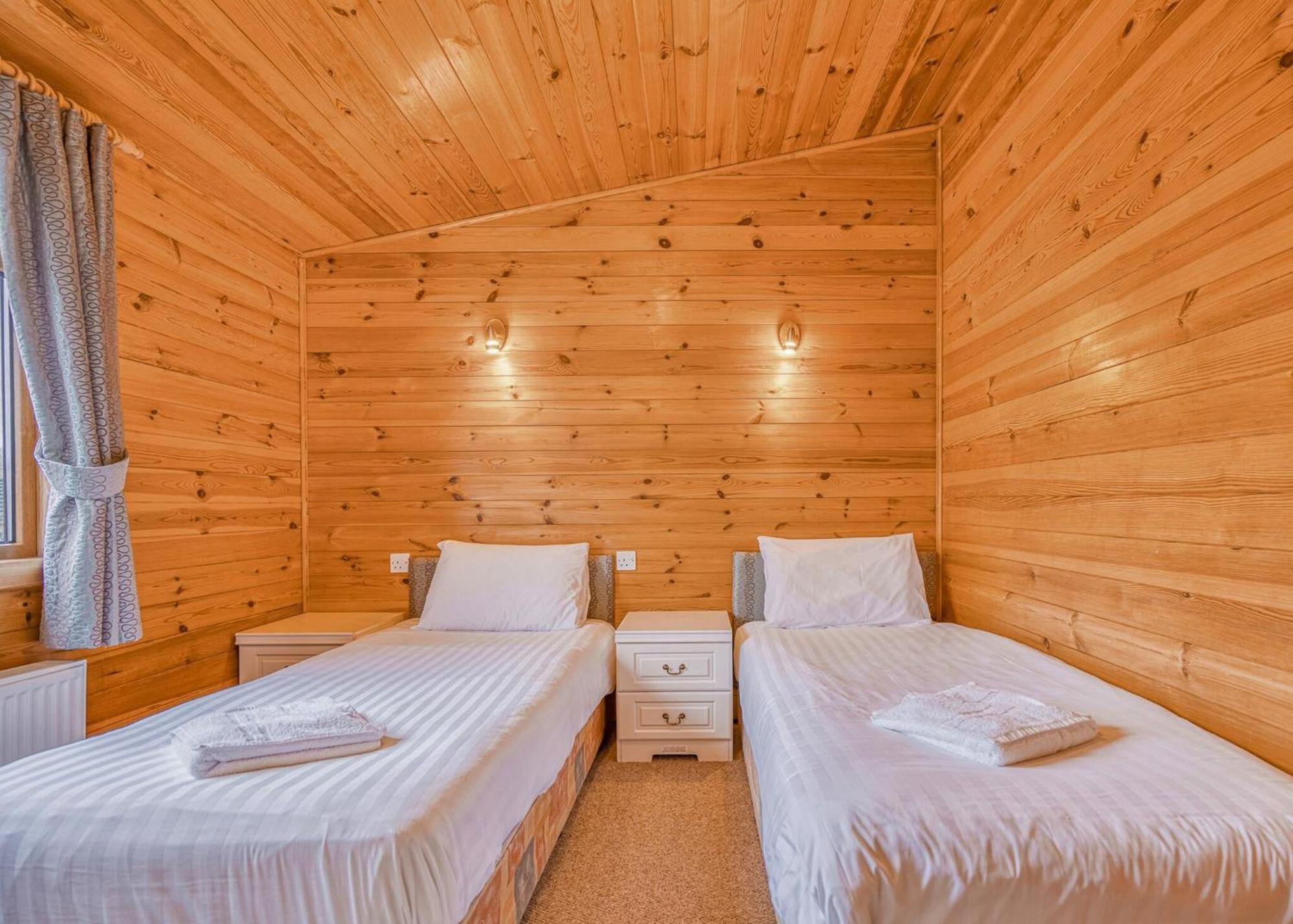 Meadow Lakes Holiday Park St Austell Eksteriør billede