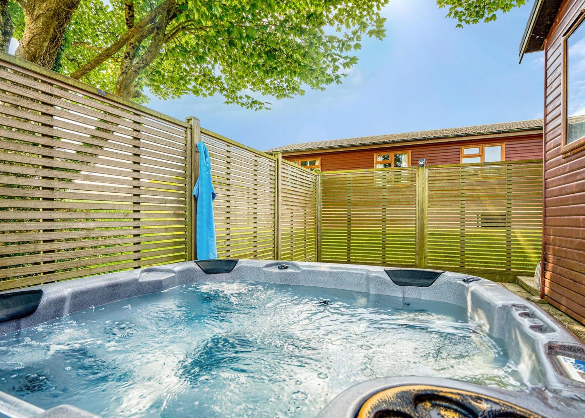 Meadow Lakes Holiday Park St Austell Eksteriør billede